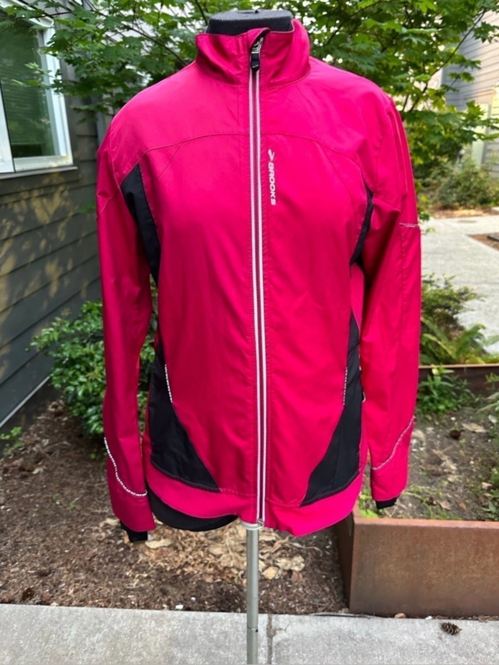 BROOKS High Point Waterproof jacket for women size M